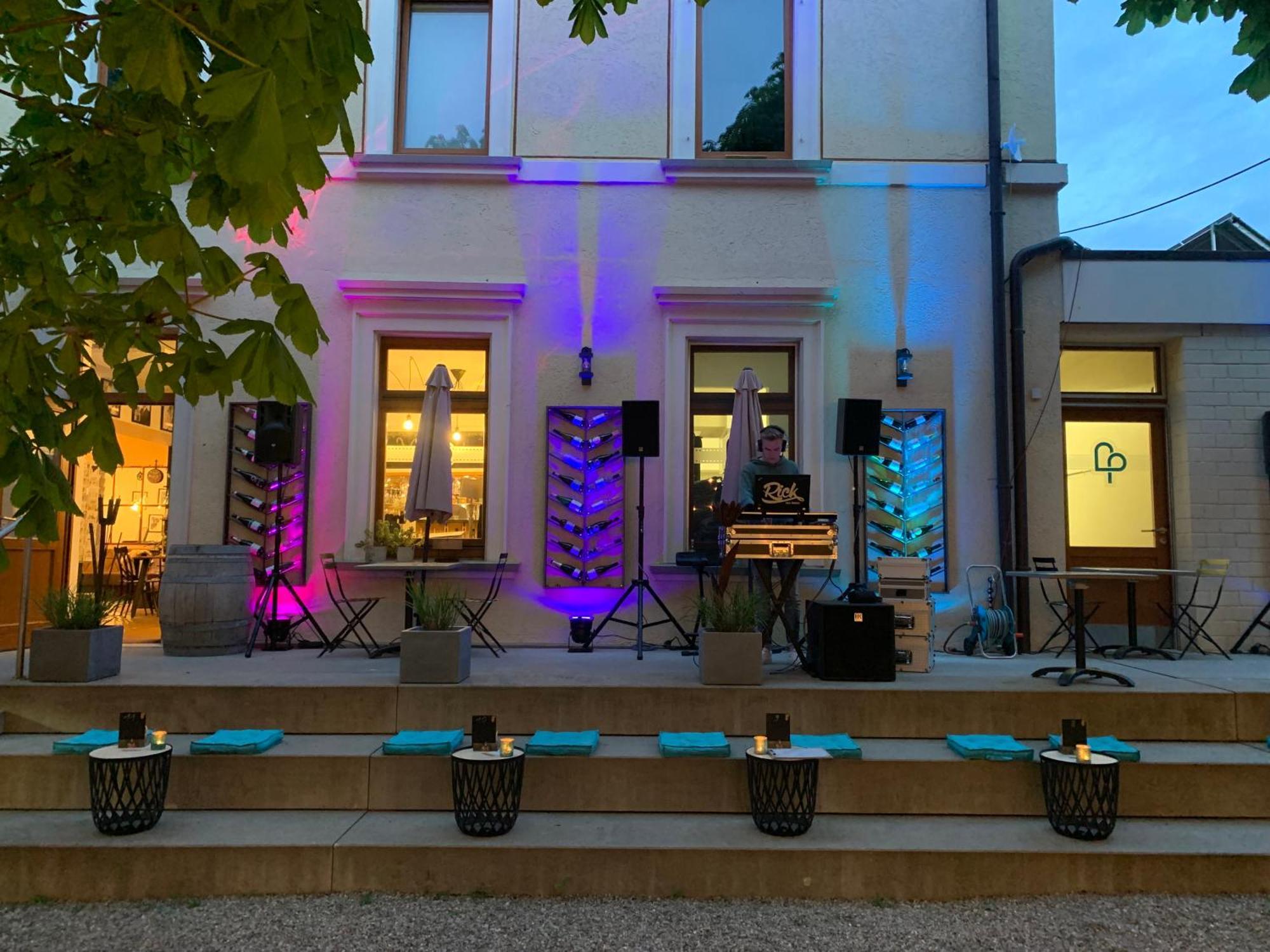 Zum Rayers Cafe-Restaurant & Boutique-Hotel Niederrotweil Exterior photo
