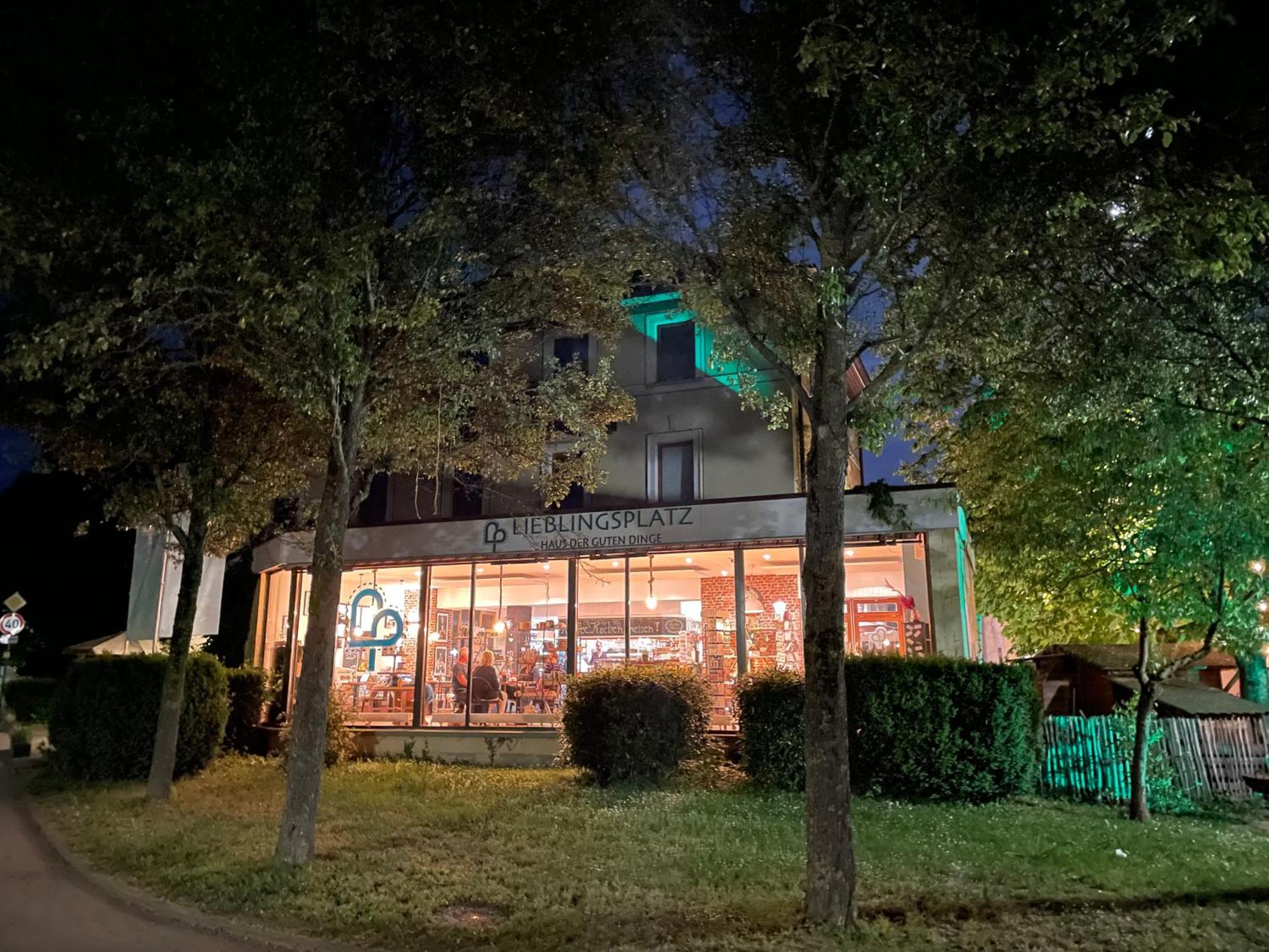 Zum Rayers Cafe-Restaurant & Boutique-Hotel Niederrotweil Exterior photo