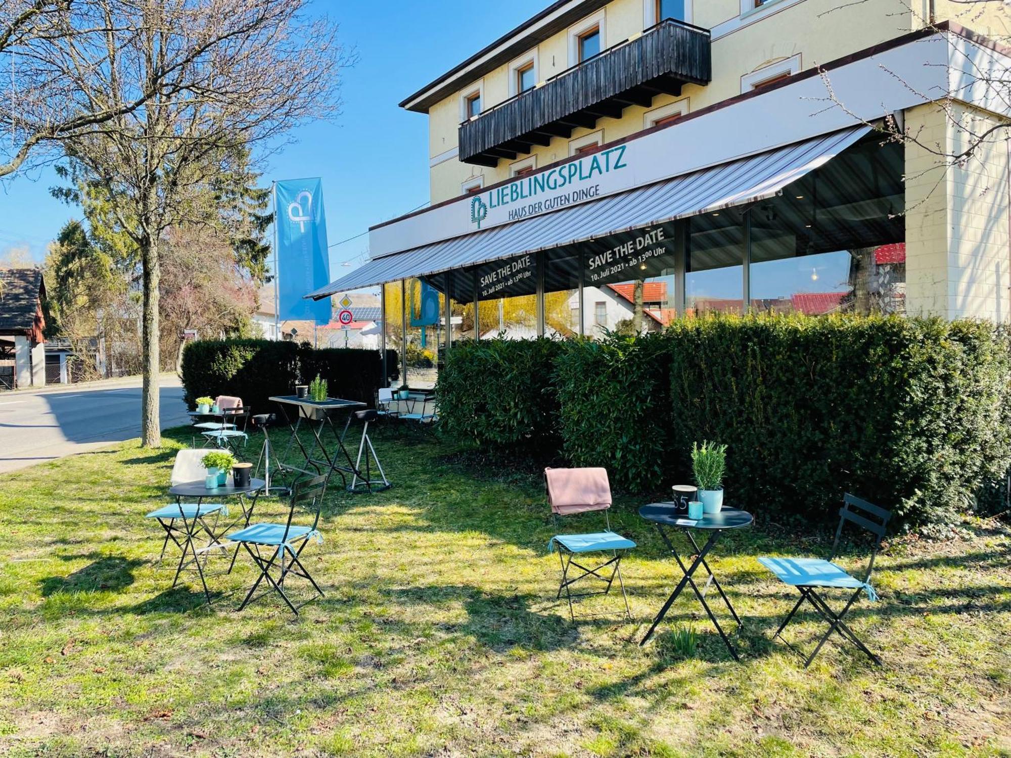 Zum Rayers Cafe-Restaurant & Boutique-Hotel Niederrotweil Exterior photo