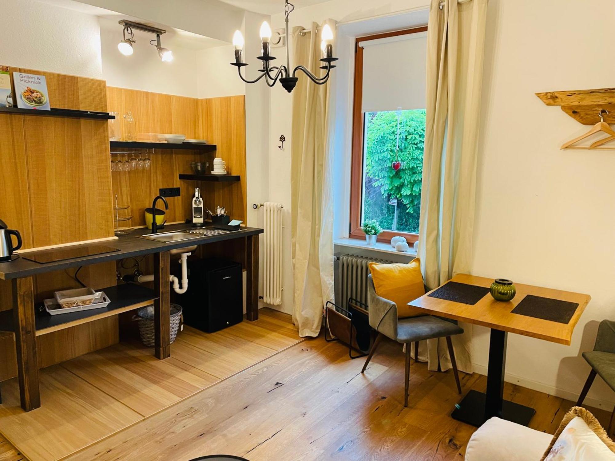 Zum Rayers Cafe-Restaurant & Boutique-Hotel Niederrotweil Room photo